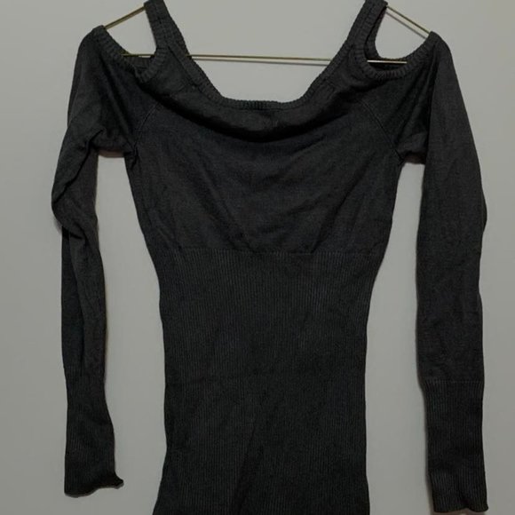 Guess Open Shoulder Sweater - Picture 2 of 2